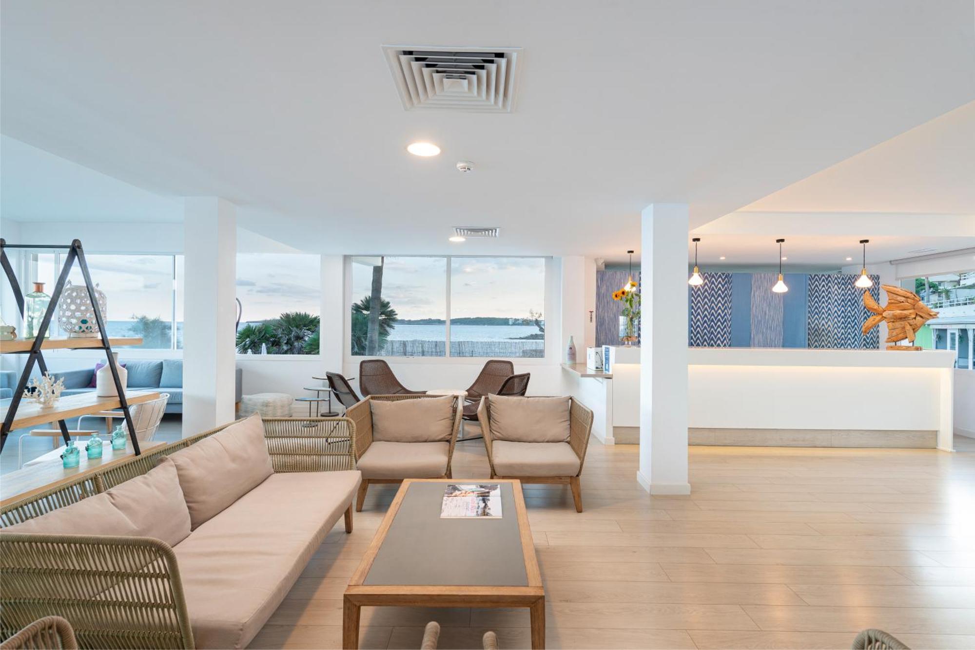 Hotel Atolon & Kaafu Beach Club Cala Bona  Exteriör bild