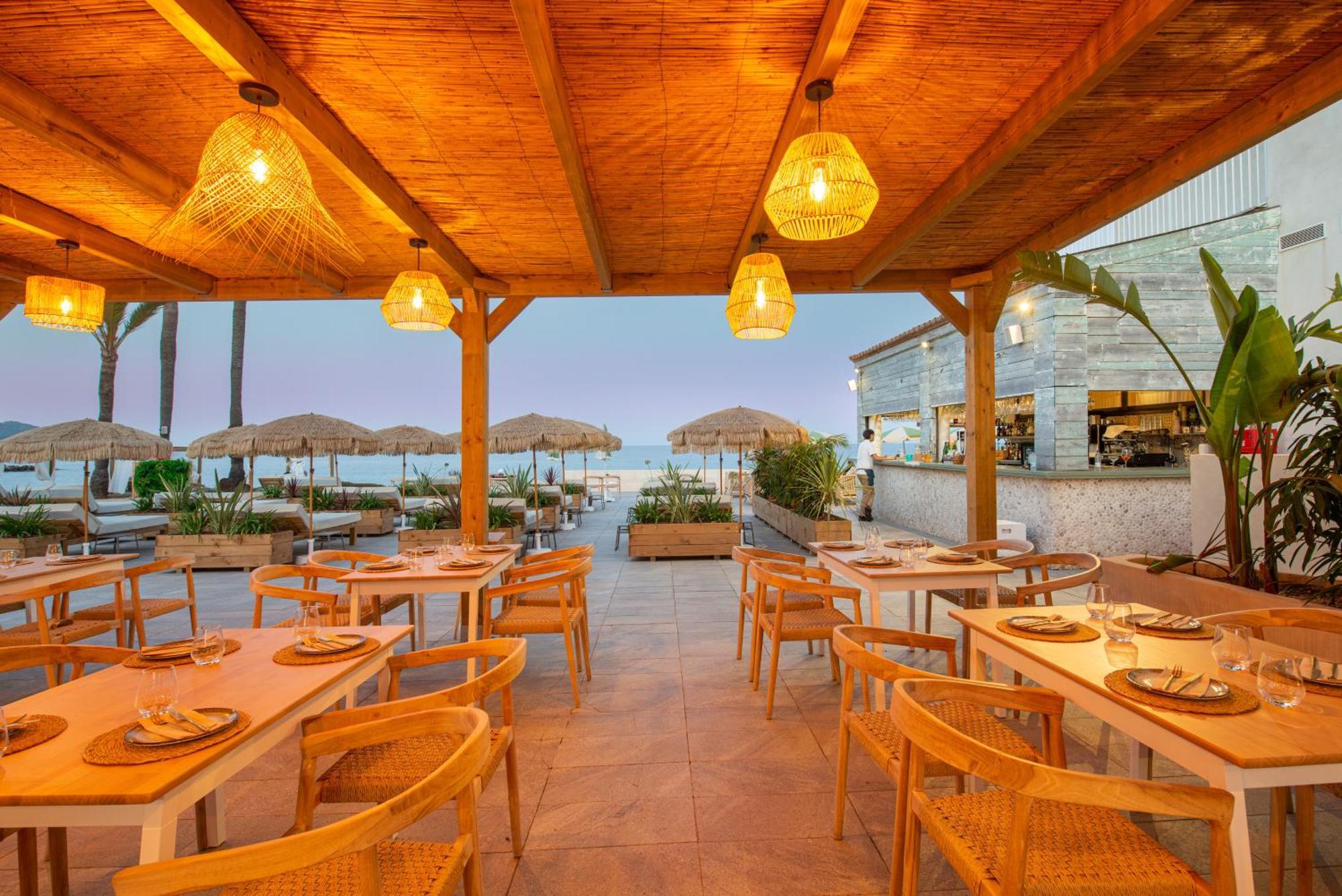 Hotel Atolon & Kaafu Beach Club Cala Bona  Exteriör bild