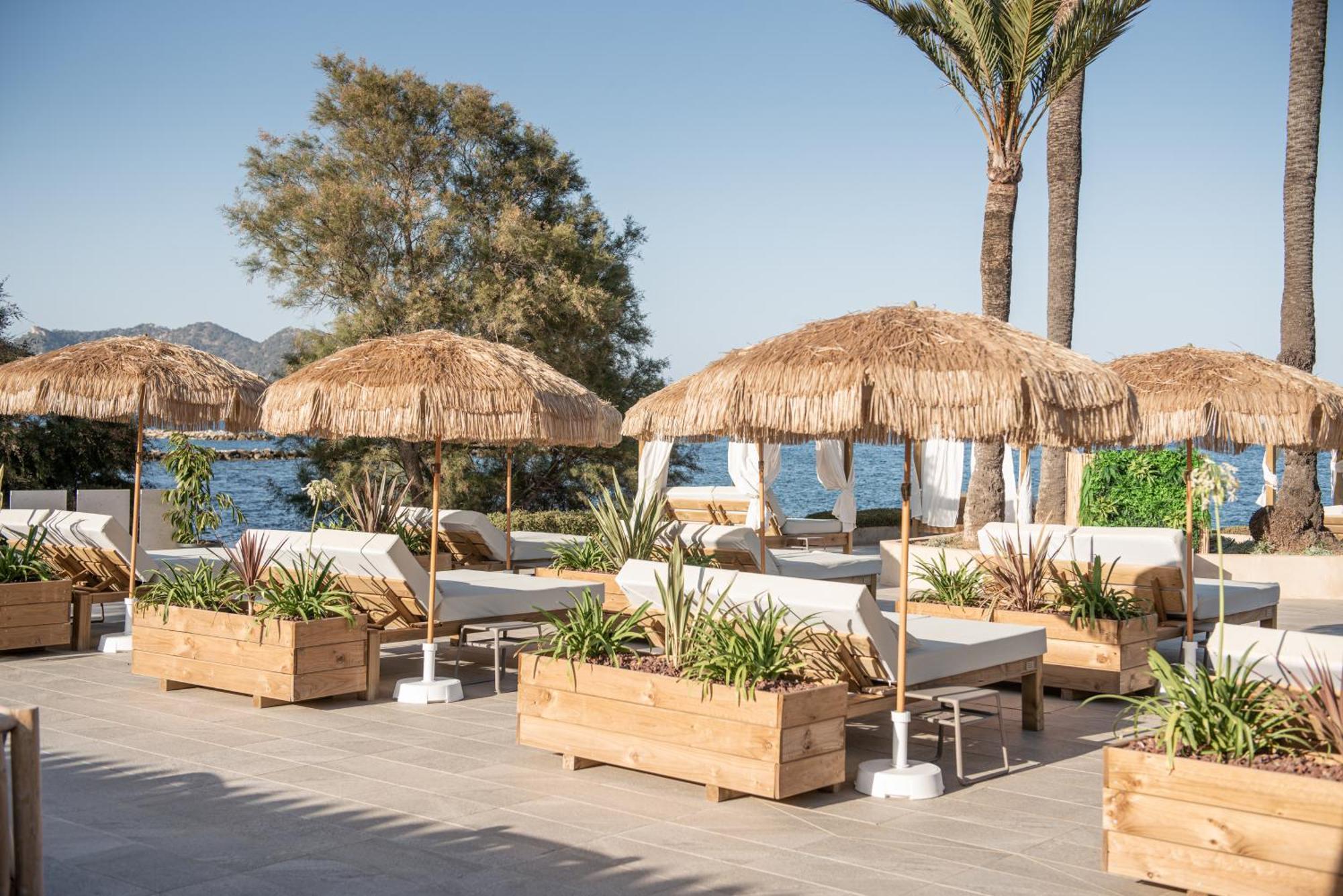 Hotel Atolon & Kaafu Beach Club Cala Bona  Exteriör bild