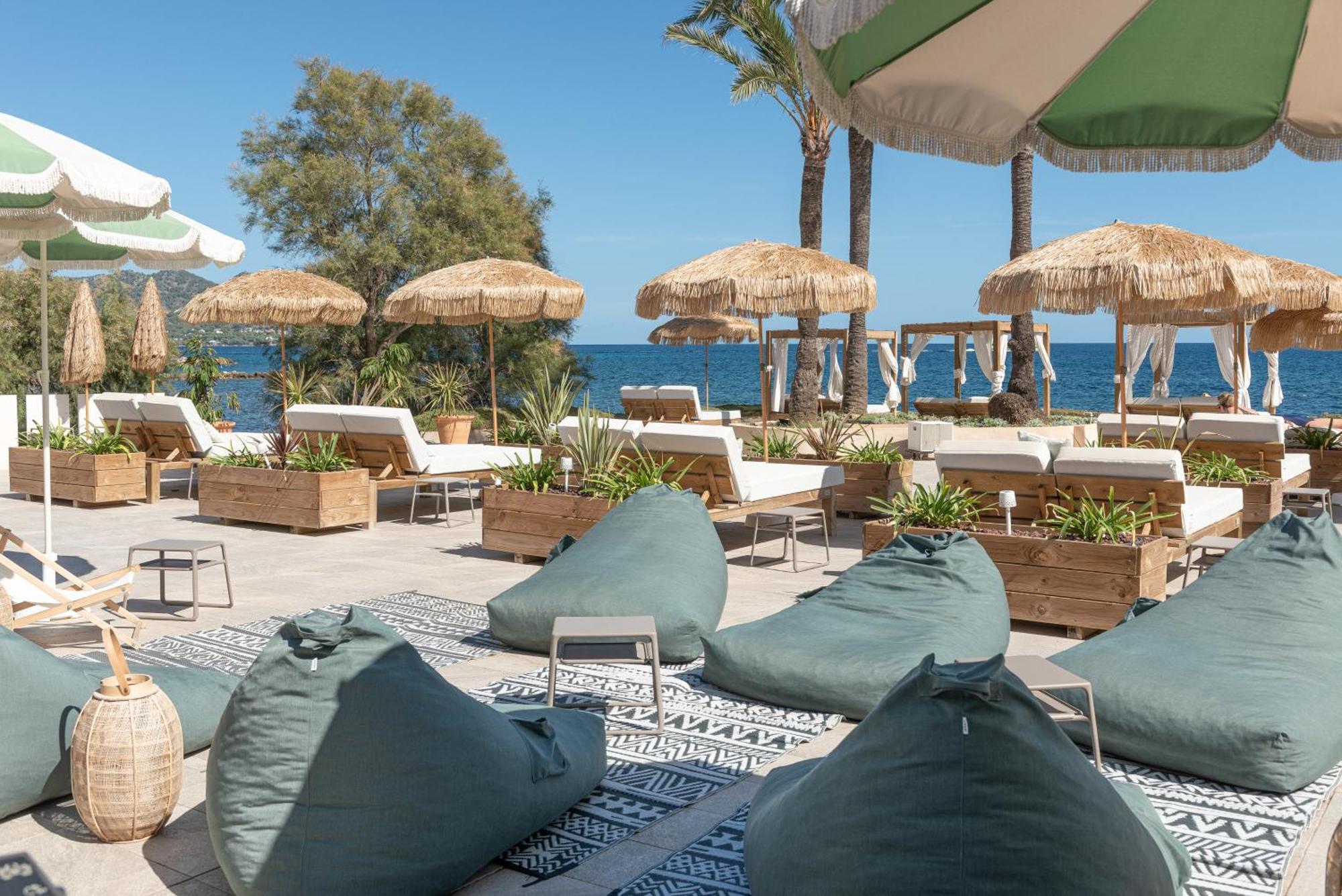 Hotel Atolon & Kaafu Beach Club Cala Bona  Exteriör bild
